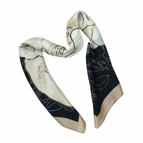 ✨New Elegant Bandana Square Silky Scarf Soft FLORAL BIG ROSE Black Brown Luxury✨ - Picture 2 of 7